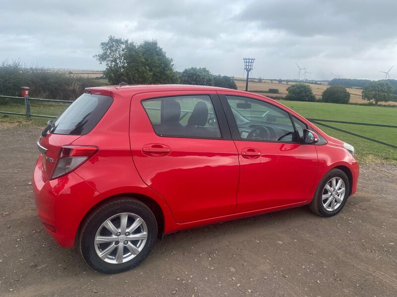 TOYOTA YARIS