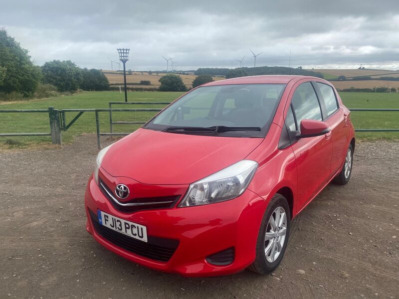 TOYOTA YARIS