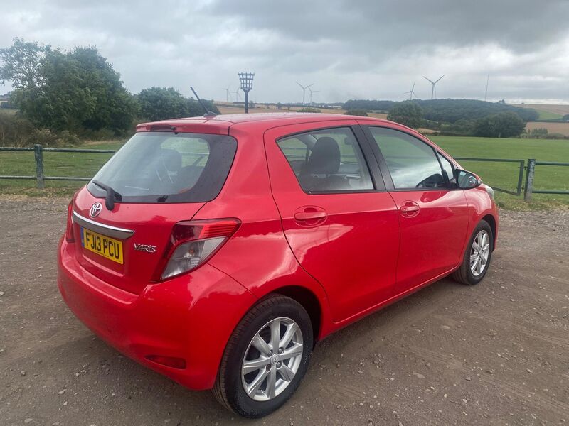 TOYOTA YARIS