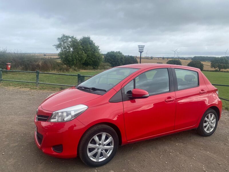 TOYOTA YARIS