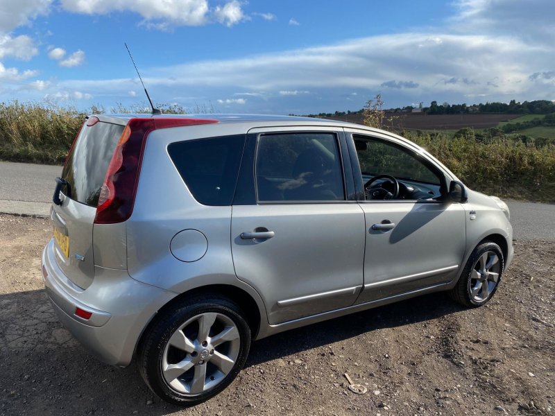NISSAN NOTE