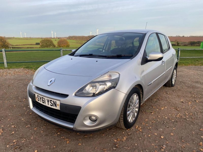 RENAULT CLIO