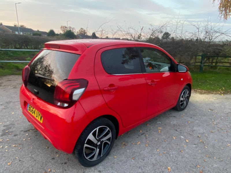 PEUGEOT 108