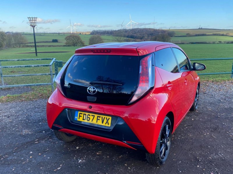 TOYOTA AYGO