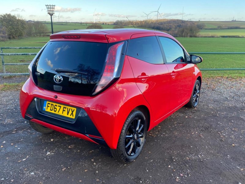 TOYOTA AYGO