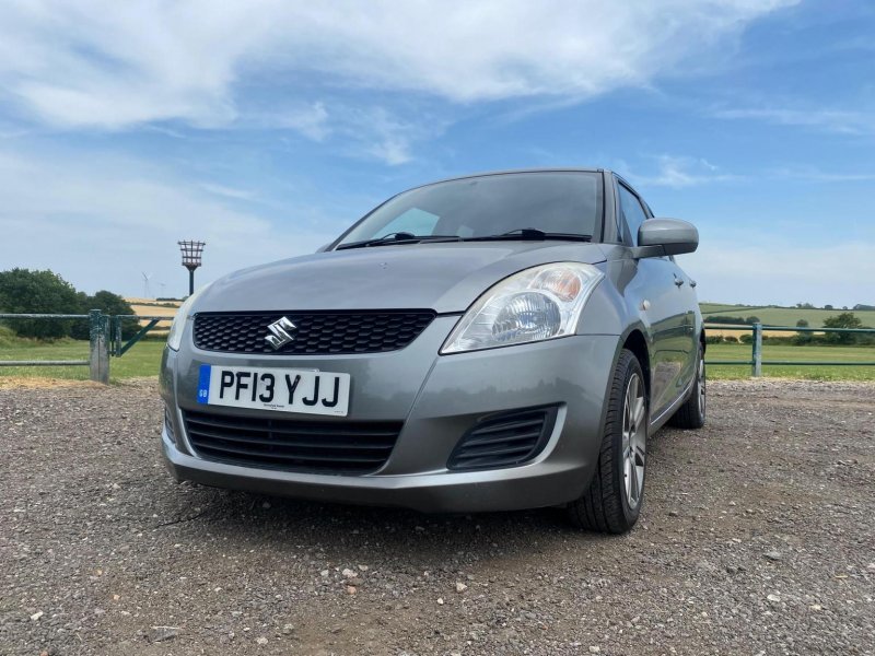 SUZUKI SWIFT
