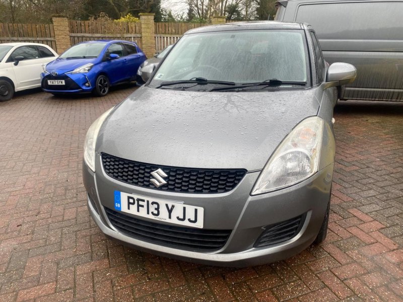 SUZUKI SWIFT