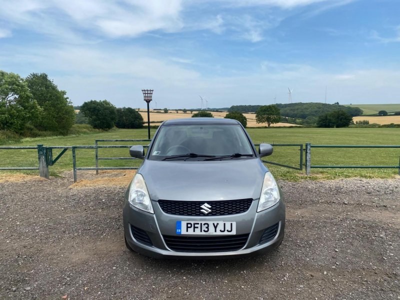 SUZUKI SWIFT