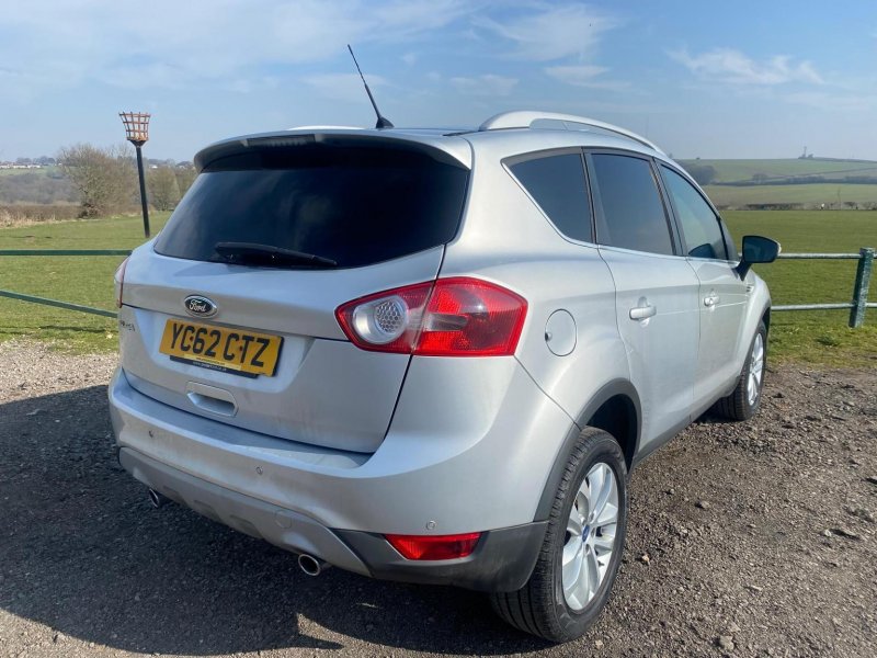 FORD KUGA