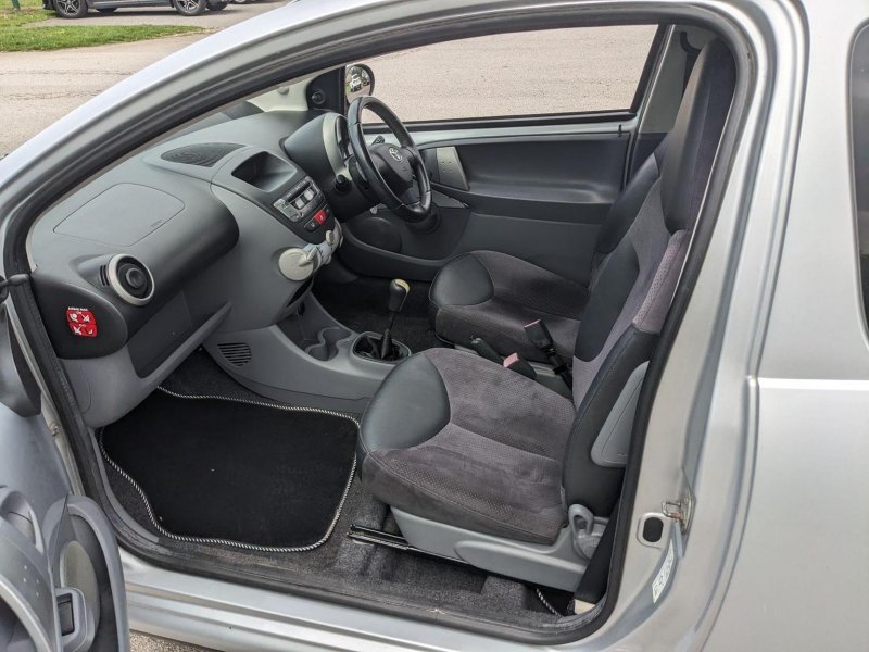 TOYOTA AYGO