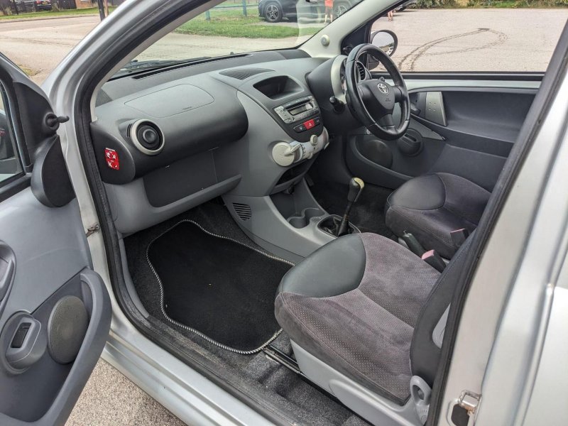TOYOTA AYGO