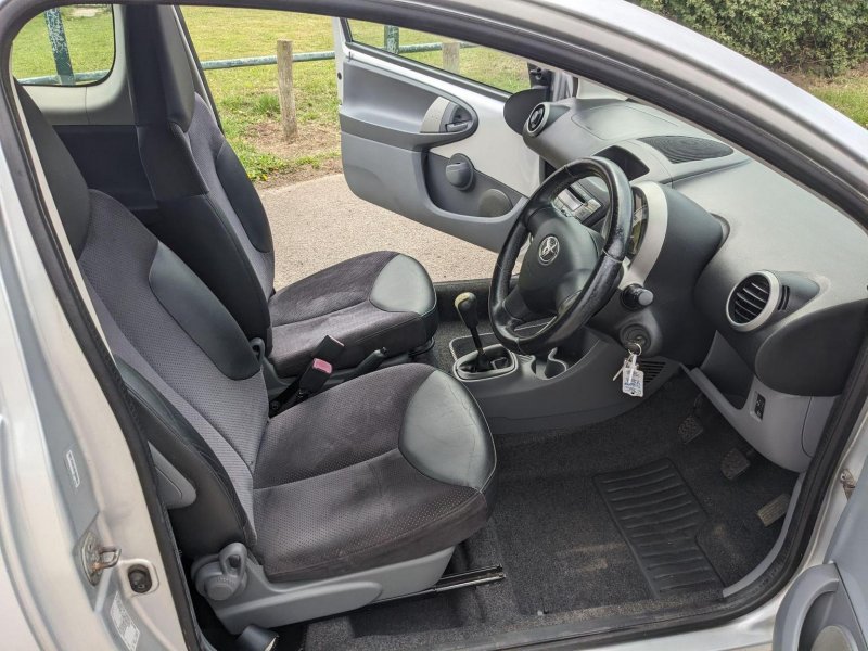 TOYOTA AYGO